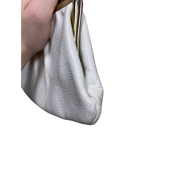 Vintage White Faux Leather Clutch Purse with Chain Strap Evening Bag - Picture 5 of 6